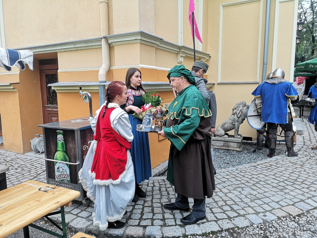 Trwa VII Brzeska Biesiada Piwna [fotorelacja]