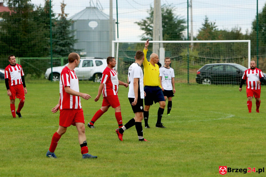 Podsumowanie klasy A. Kiepska kolejka, w której wygrały tylko dwie ekipy [GALERIA Z MECZU Burzy Lipki]