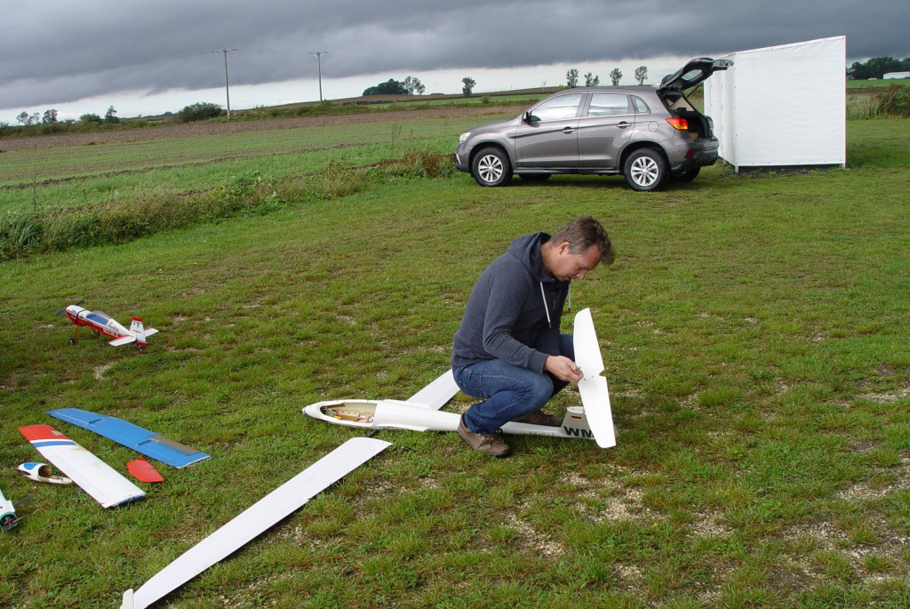 Modelarze rozegrali finałową rundę motoszybowców o Puchar 