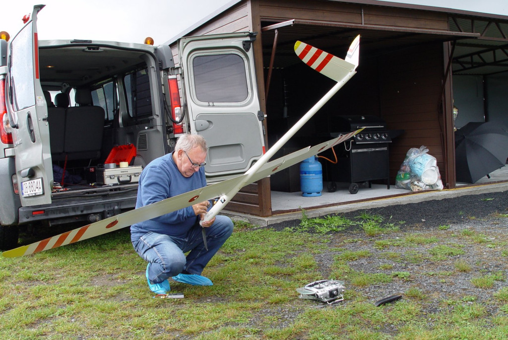 Modelarze rozegrali finałową rundę motoszybowców o Puchar 