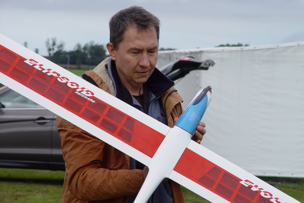 Modelarze rozegrali finałową rundę motoszybowców o Puchar 