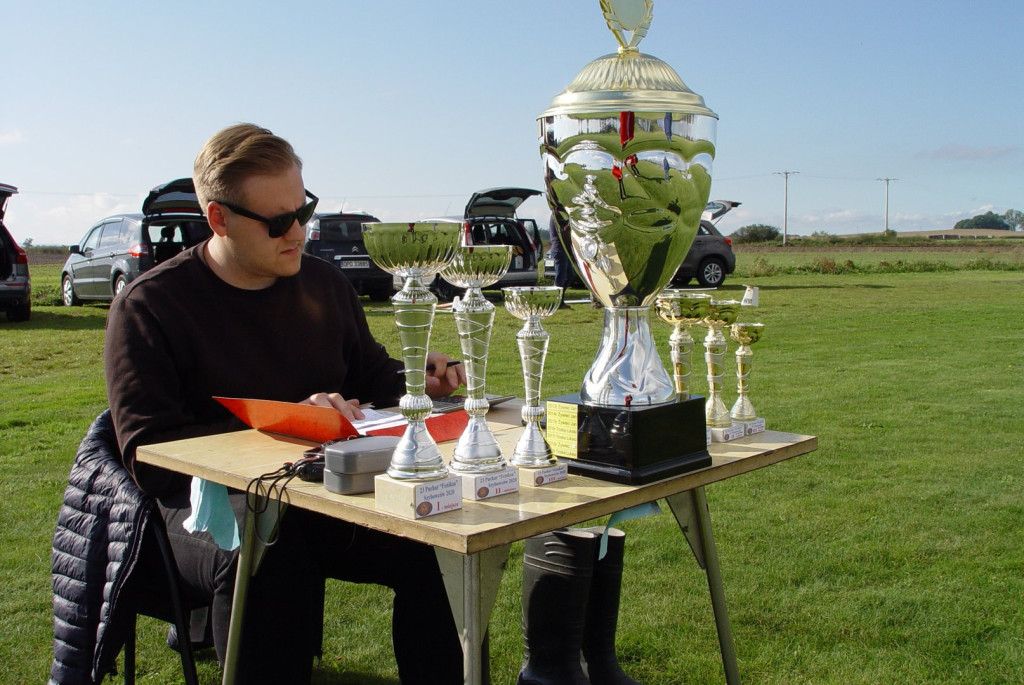 Modelarze rozegrali finałową rundę motoszybowców o Puchar 