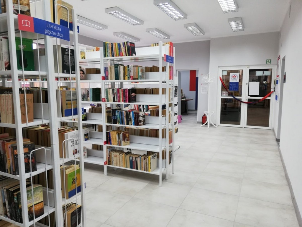 Uroczyste otwarcie Biblioteki w Lewinie Brzeskim
