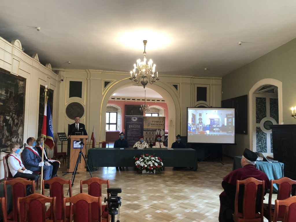 Nietypowa inauguracja roku akademickiego w Wyższej Szkole Humanistyczno-Ekonomicznej w Brzegu