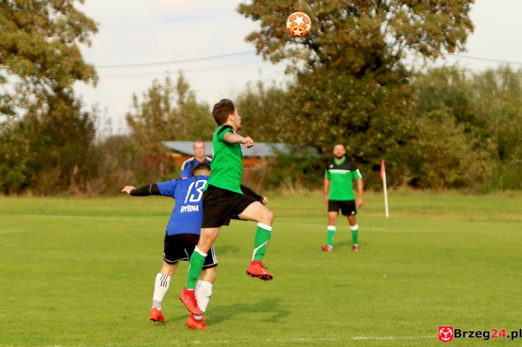 Orzeł Olszanka wygrał mecz o podwójną stawkę i obronił fotel lidera klasy B [GALERIA]