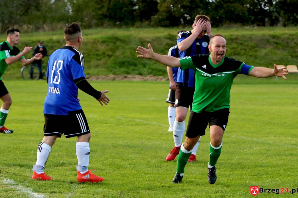 Orzeł Olszanka wygrał mecz o podwójną stawkę i obronił fotel lidera klasy B [GALERIA]