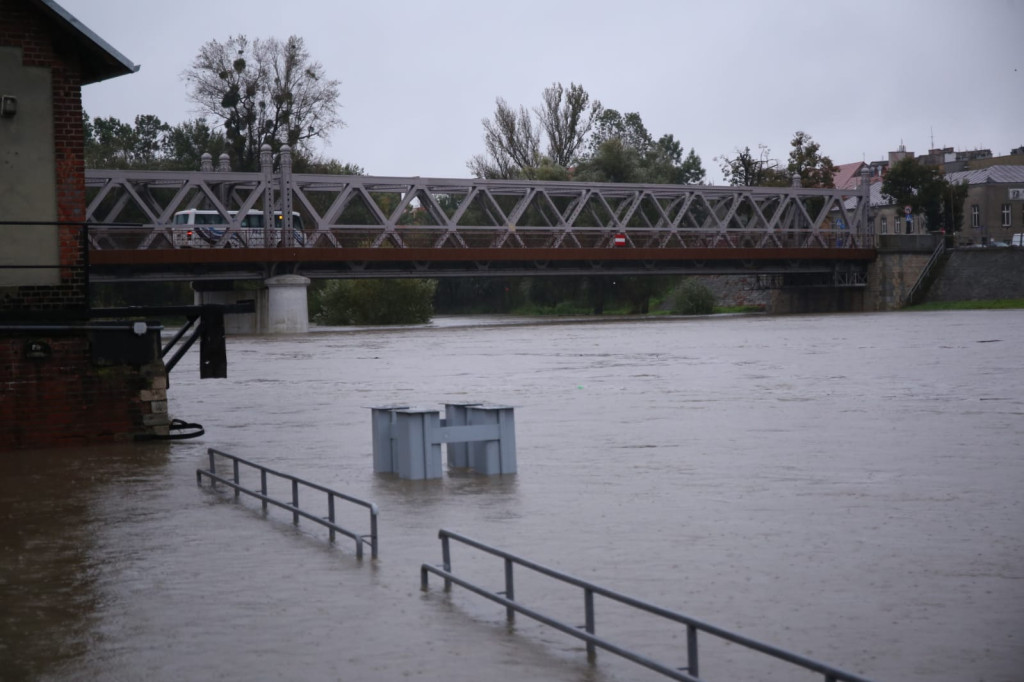Odra w Brzegu przekroczyła stan ostrzegawczy