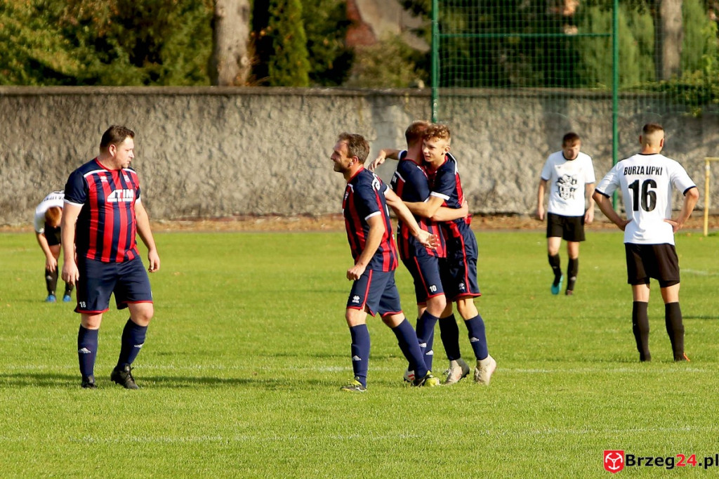 Podsumowanie klasy A. Victoria Kościerzyce urządziła festiwal bramek, ale to nie wszystko! [GALERIA ZDJĘĆ Burza Lipki - Pogoń Łosiów]