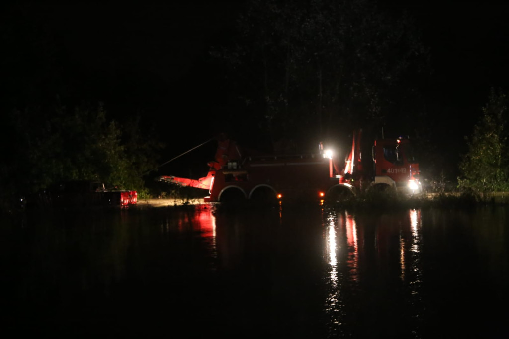 Kierowca zatopionej toyoty chciał 