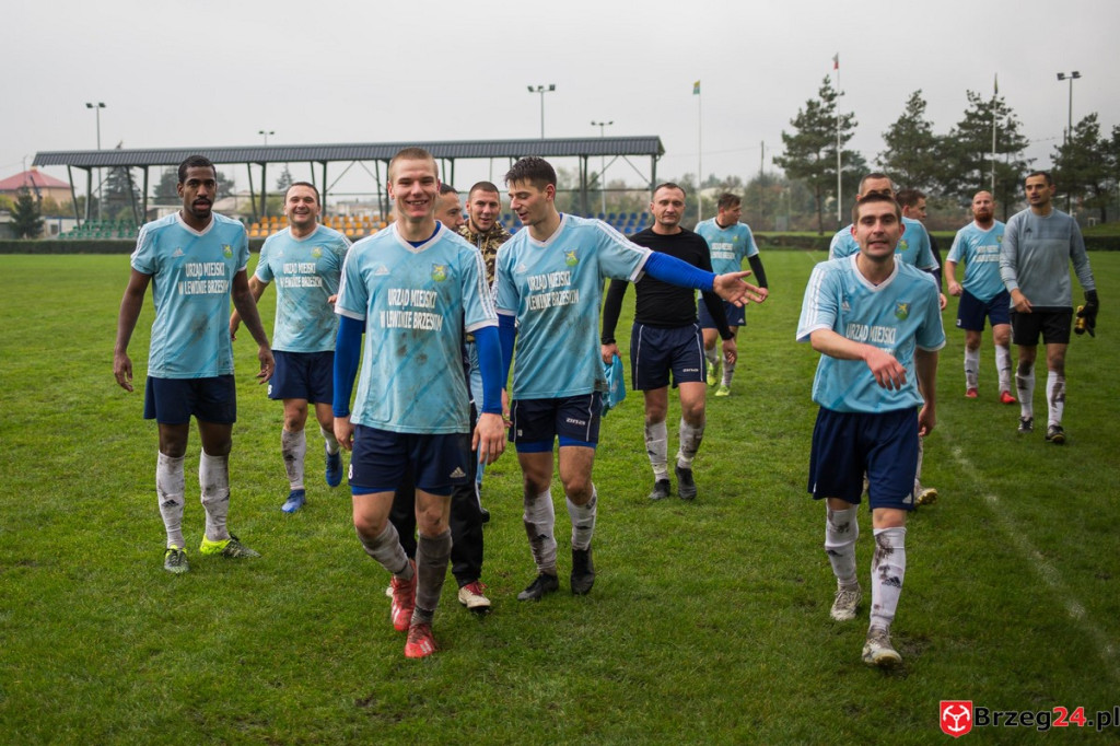 Olimpia Lewin Brzeski wygrała mecz o podwójną stawkę! [GALERIA]