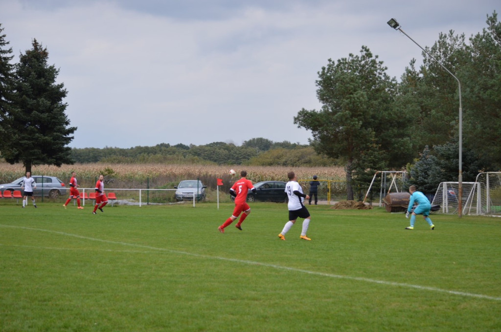 Klasa okręgowa. Victoria Dobrzyń znów wygrała, tym razem bardzo okazale! [GALERIA]