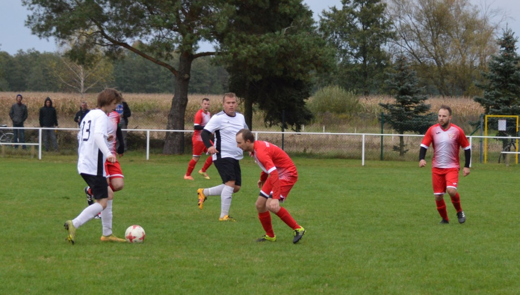 Klasa okręgowa. Victoria Dobrzyń znów wygrała, tym razem bardzo okazale! [GALERIA]