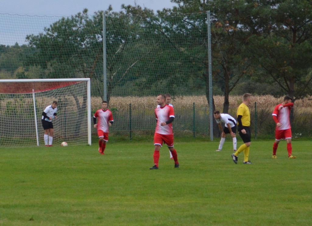 Klasa okręgowa. Victoria Dobrzyń znów wygrała, tym razem bardzo okazale! [GALERIA]