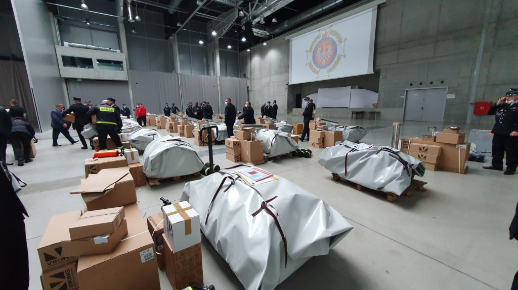 Ochotnicze jednostki straży pożarnej otrzymały nowy sprzęt