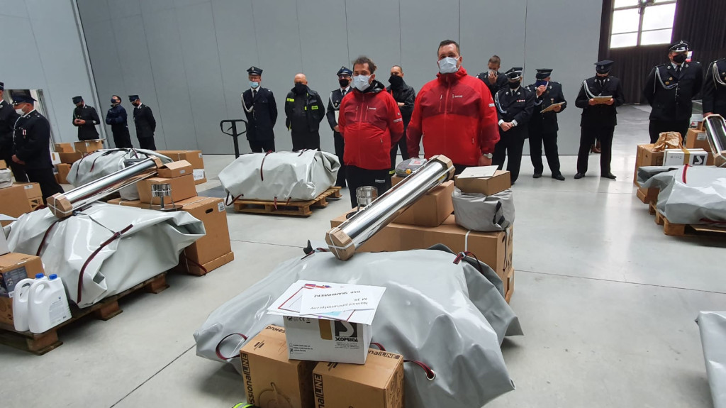 Ochotnicze jednostki straży pożarnej otrzymały nowy sprzęt