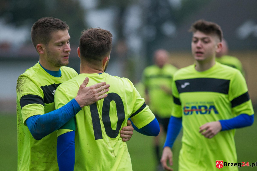 Podsumowanie klasy A. W 11. kolejce przegrał tylko KS Kruszyna-Prędocin [GALERIA Z MECZU LZS SŁAWICE - VICTORIA KOŚCIERZYCE]