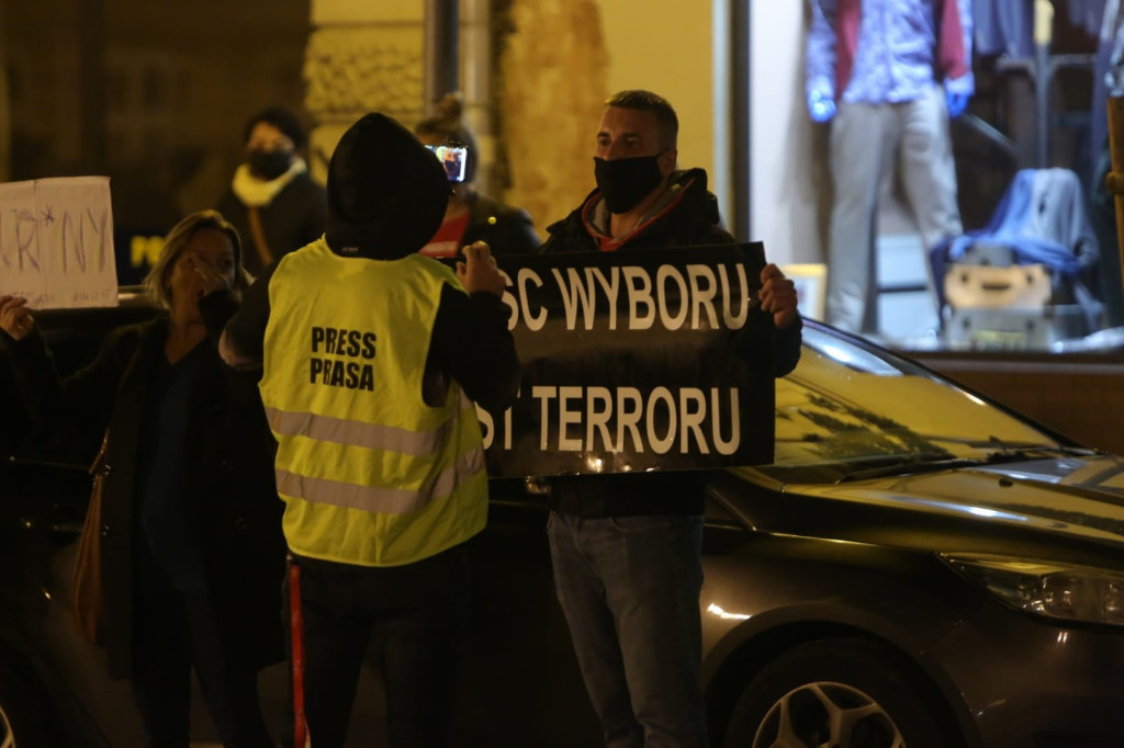 W Brzegu protestują przeciwko orzeczeniu Trybunału ws. aborcji [fotorelacja]