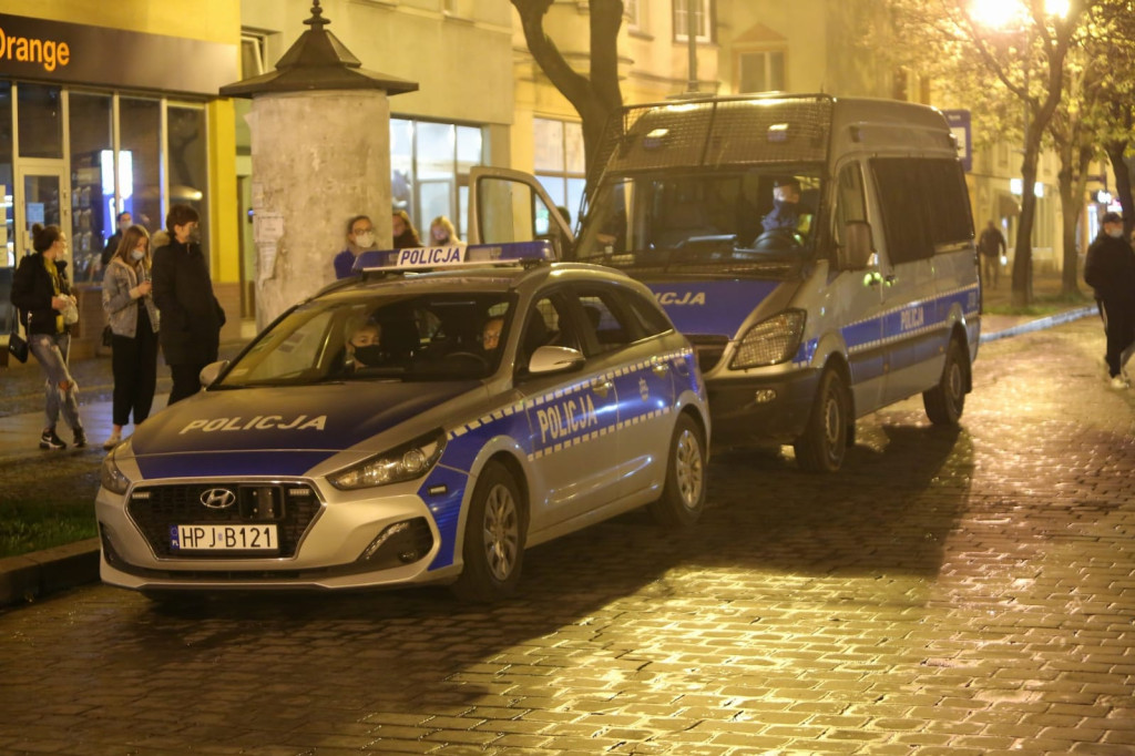 W Brzegu protestują przeciwko orzeczeniu Trybunału ws. aborcji [fotorelacja]