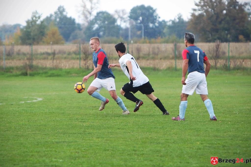 Podsumowanie klasy B. Jak zagrały drużyny z powiatu brzeskiego? [GALERIA Z MECZU Błękitni Przecza - LZS Golczowice]