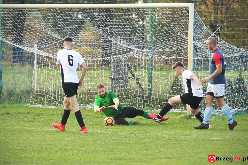 Podsumowanie klasy B. Jak zagrały drużyny z powiatu brzeskiego? [GALERIA Z MECZU Błękitni Przecza - LZS Golczowice]