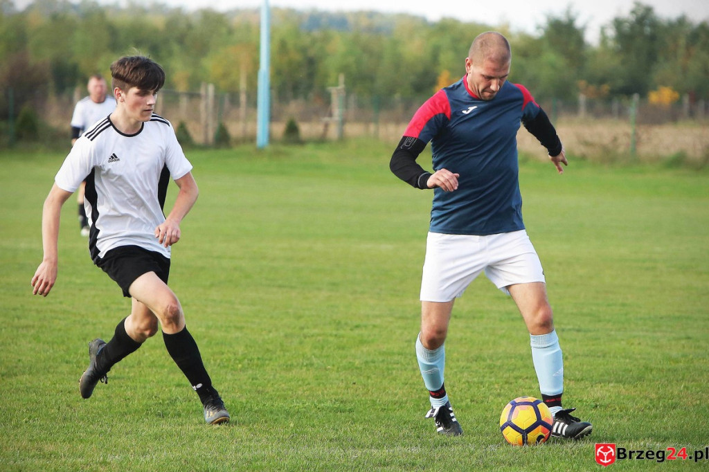 Podsumowanie klasy B. Jak zagrały drużyny z powiatu brzeskiego? [GALERIA Z MECZU Błękitni Przecza - LZS Golczowice]