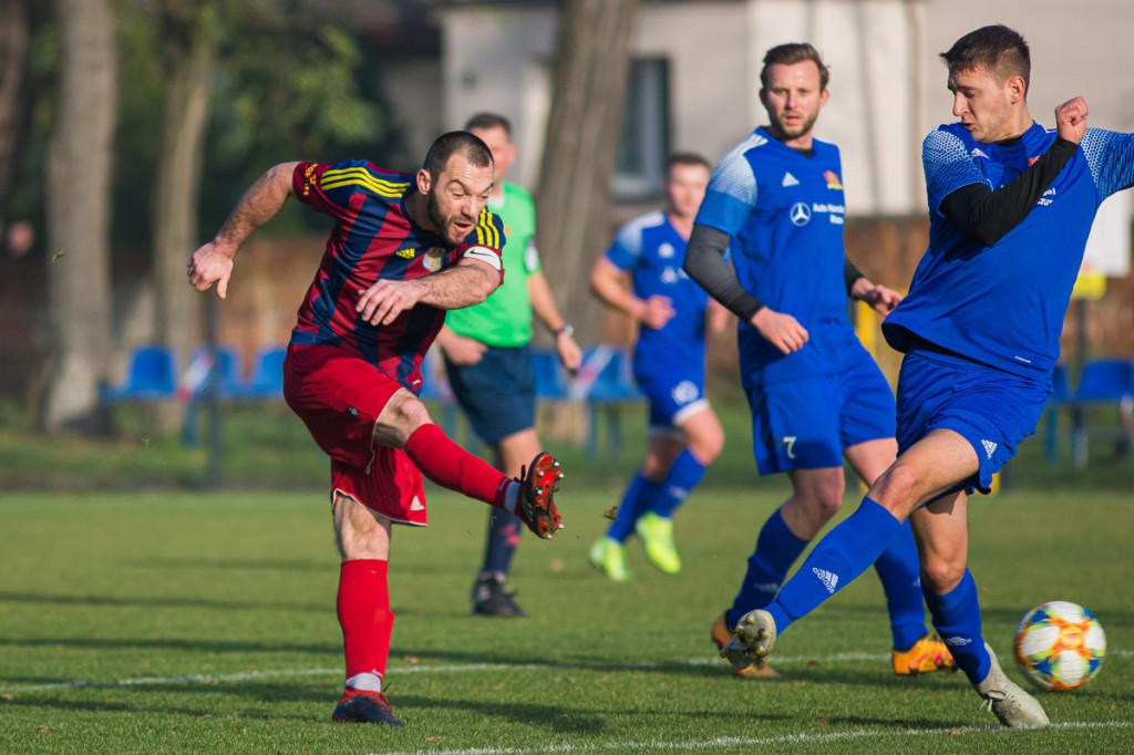 Pewna wygrana LZS-u Skorogoszcz, rywale nie mieli żadnych argumentów [GALERIA]