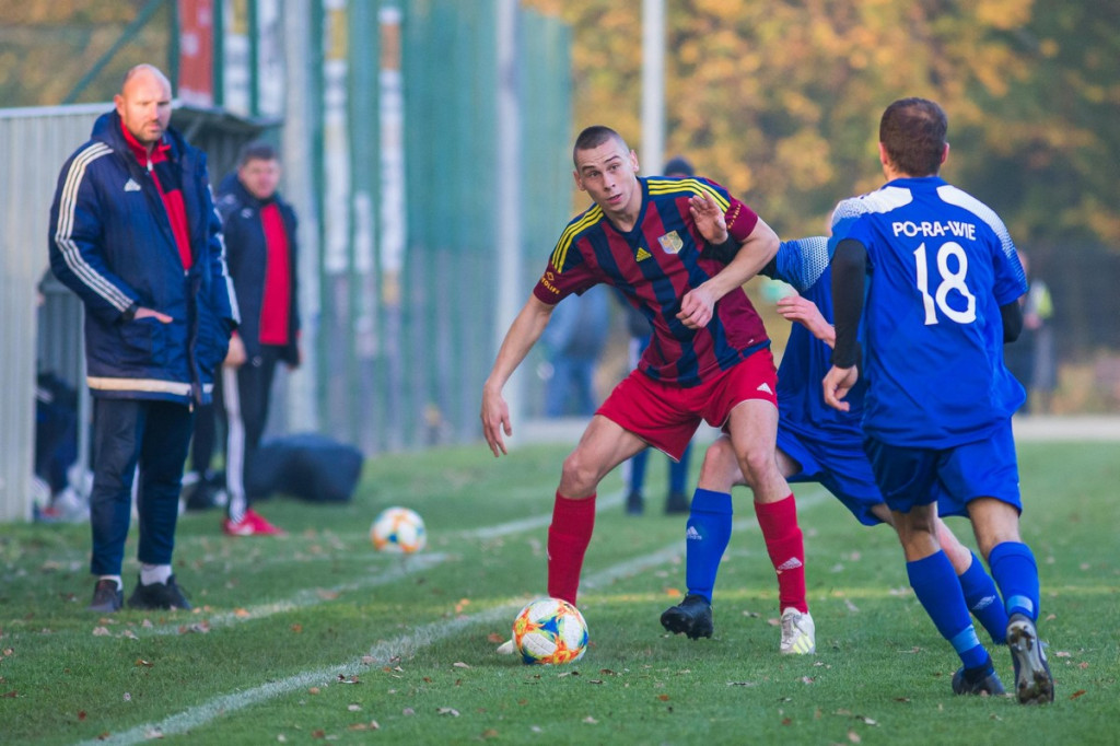 Pewna wygrana LZS-u Skorogoszcz, rywale nie mieli żadnych argumentów [GALERIA]