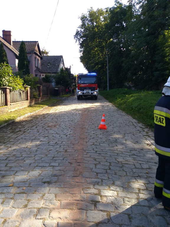 Kierowcy na drodze powiatowej uszkadzają auta. Jest szansa na jej remont