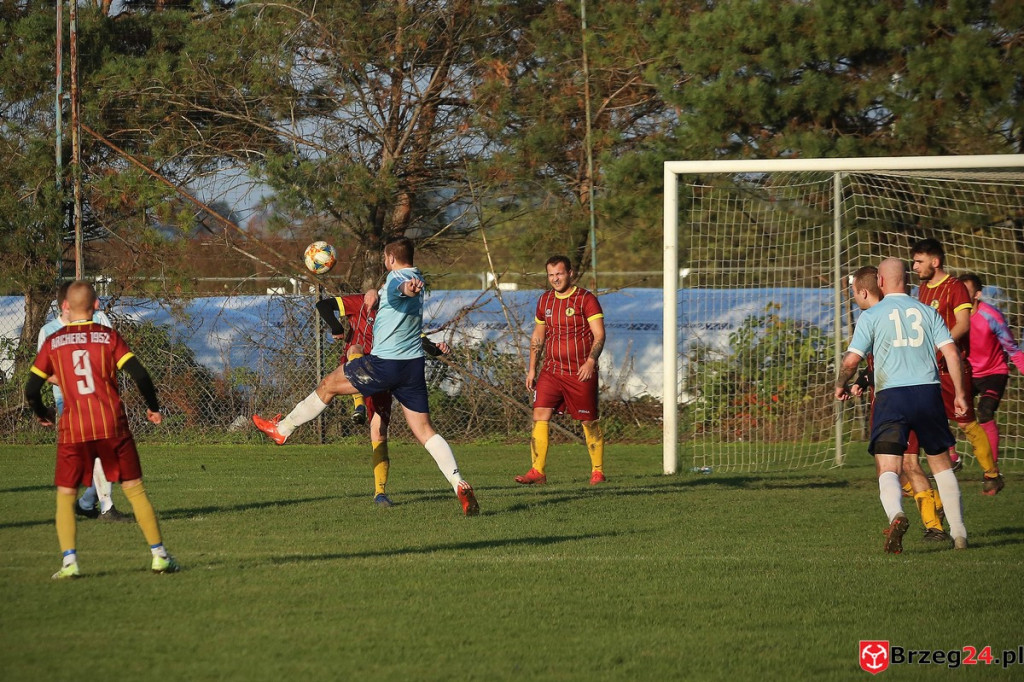 Podsumowanie klasy B. Nasze drużyny rozegrały przedostatnią jesienną kolejkę [GALERIA  z meczu Olimpia II Lewin Brzeski - KS Łukowice Brzeskie]
