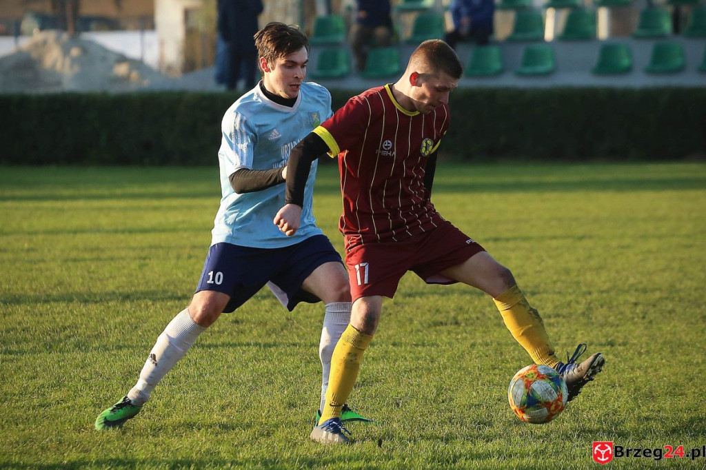 Podsumowanie klasy B. Nasze drużyny rozegrały przedostatnią jesienną kolejkę [GALERIA  z meczu Olimpia II Lewin Brzeski - KS Łukowice Brzeskie]