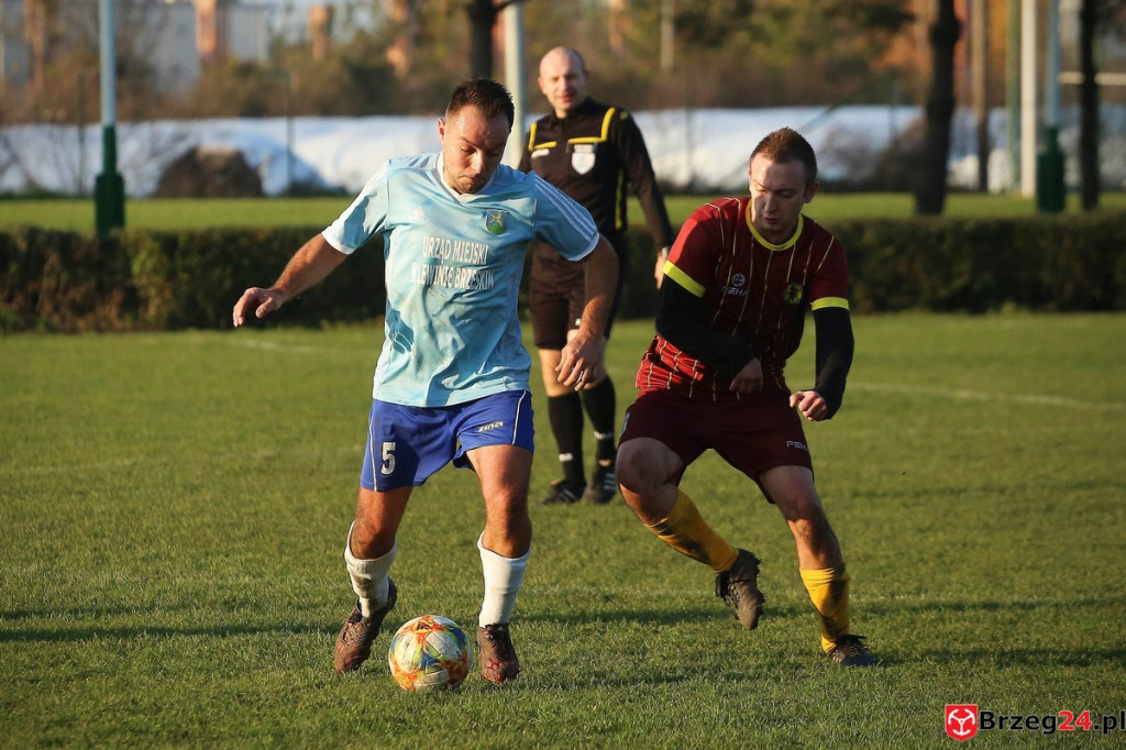 Podsumowanie klasy B. Nasze drużyny rozegrały przedostatnią jesienną kolejkę [GALERIA  z meczu Olimpia II Lewin Brzeski - KS Łukowice Brzeskie]