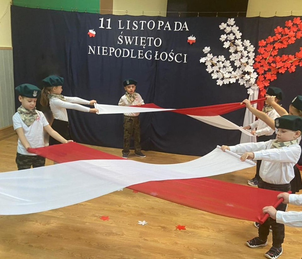 Święto Niepodległości  w Przedszkolu Publicznym nr 2