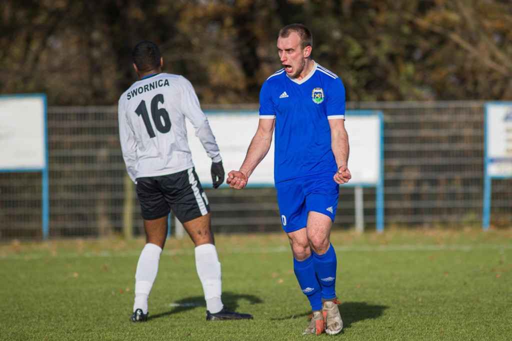 Błyskawiczne otwarcie i... Olimpia Lewin Brzeski ograła Swornicę Czarnowąsy! [GALERIA]