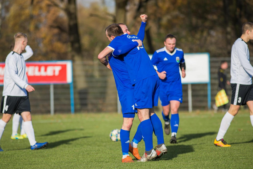 Błyskawiczne otwarcie i... Olimpia Lewin Brzeski ograła Swornicę Czarnowąsy! [GALERIA]