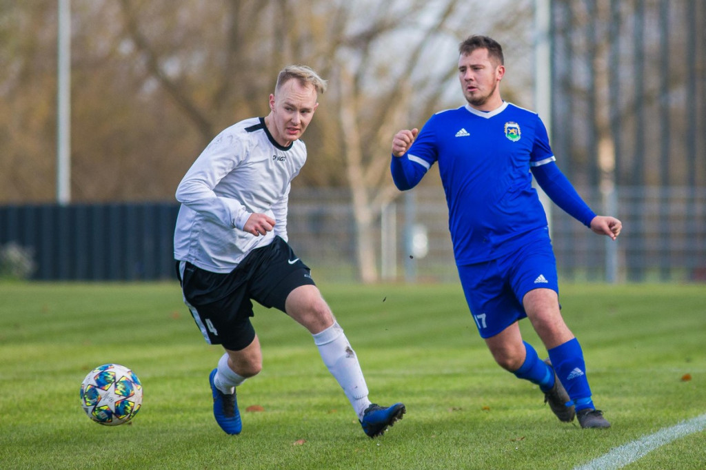 Błyskawiczne otwarcie i... Olimpia Lewin Brzeski ograła Swornicę Czarnowąsy! [GALERIA]