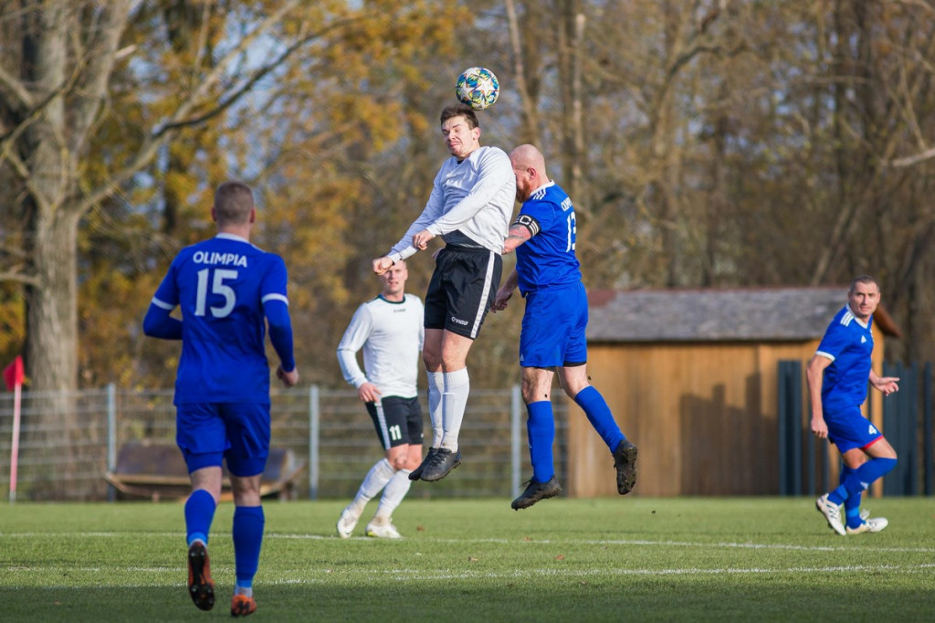 Błyskawiczne otwarcie i... Olimpia Lewin Brzeski ograła Swornicę Czarnowąsy! [GALERIA]