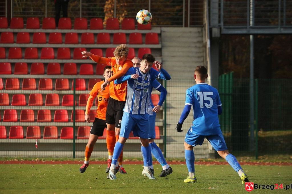 Stal Brzeg przełamała się pokonując rezerwy drużyny z ekstraklasy [GALERIA]