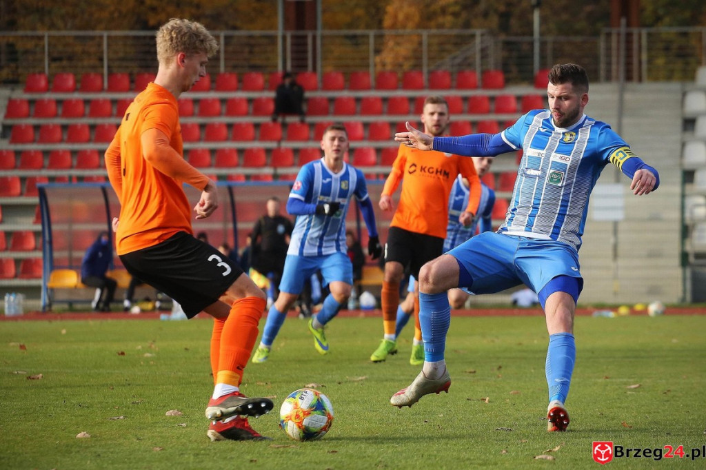 Stal Brzeg przełamała się pokonując rezerwy drużyny z ekstraklasy [GALERIA]