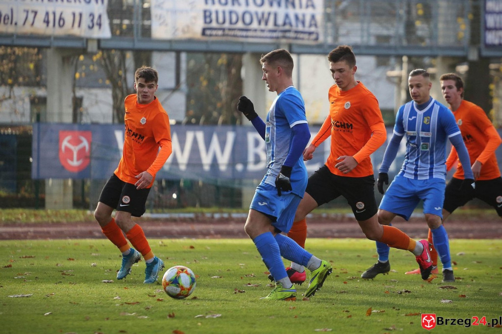 Stal Brzeg przełamała się pokonując rezerwy drużyny z ekstraklasy [GALERIA]