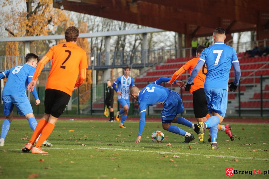 Stal Brzeg przełamała się pokonując rezerwy drużyny z ekstraklasy [GALERIA]