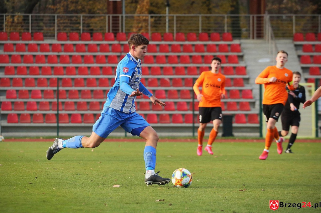 Stal Brzeg przełamała się pokonując rezerwy drużyny z ekstraklasy [GALERIA]