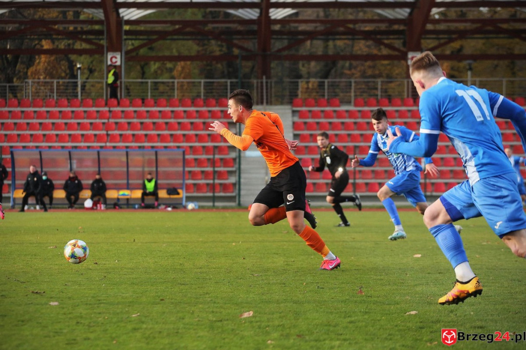 Stal Brzeg przełamała się pokonując rezerwy drużyny z ekstraklasy [GALERIA]