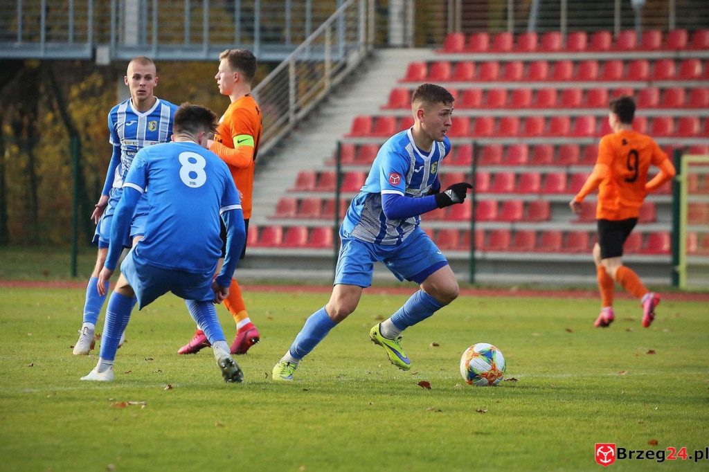 Stal Brzeg przełamała się pokonując rezerwy drużyny z ekstraklasy [GALERIA]