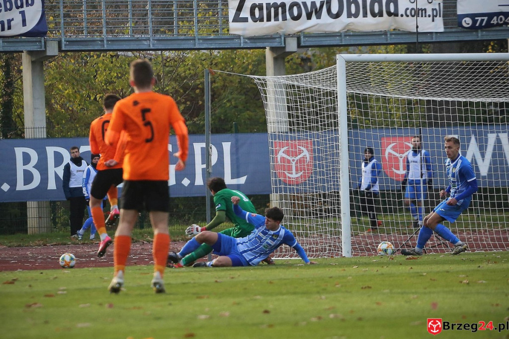 Stal Brzeg przełamała się pokonując rezerwy drużyny z ekstraklasy [GALERIA]