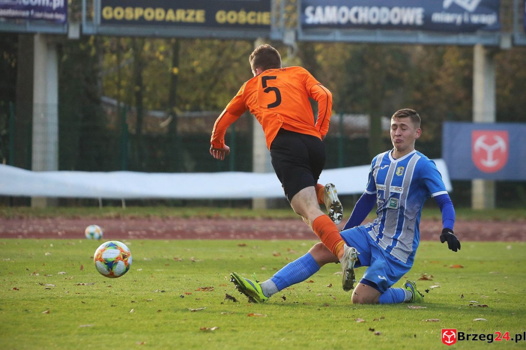 Stal Brzeg przełamała się pokonując rezerwy drużyny z ekstraklasy [GALERIA]