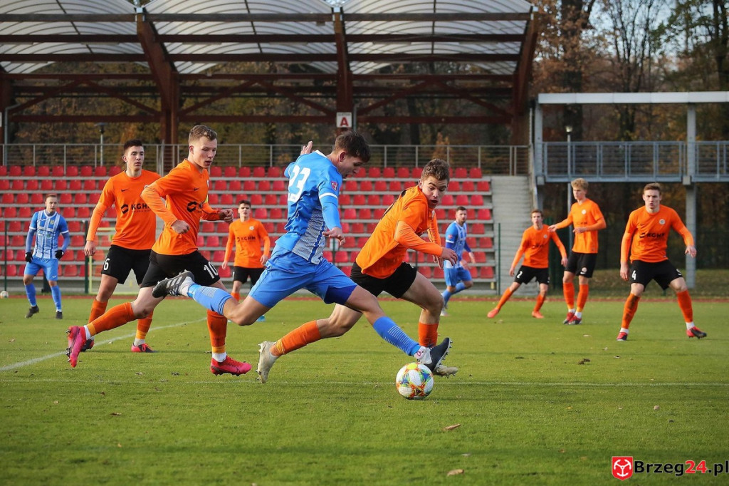 Stal Brzeg przełamała się pokonując rezerwy drużyny z ekstraklasy [GALERIA]