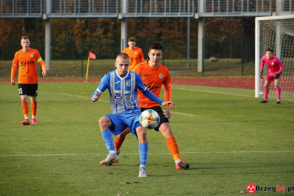 Stal Brzeg przełamała się pokonując rezerwy drużyny z ekstraklasy [GALERIA]