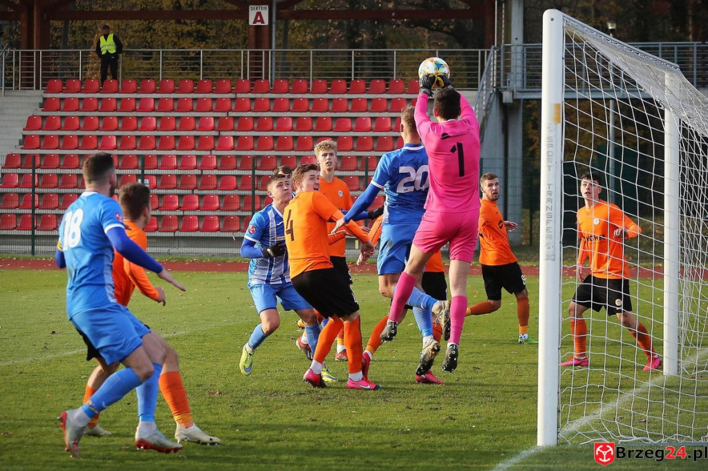 Stal Brzeg przełamała się pokonując rezerwy drużyny z ekstraklasy [GALERIA]