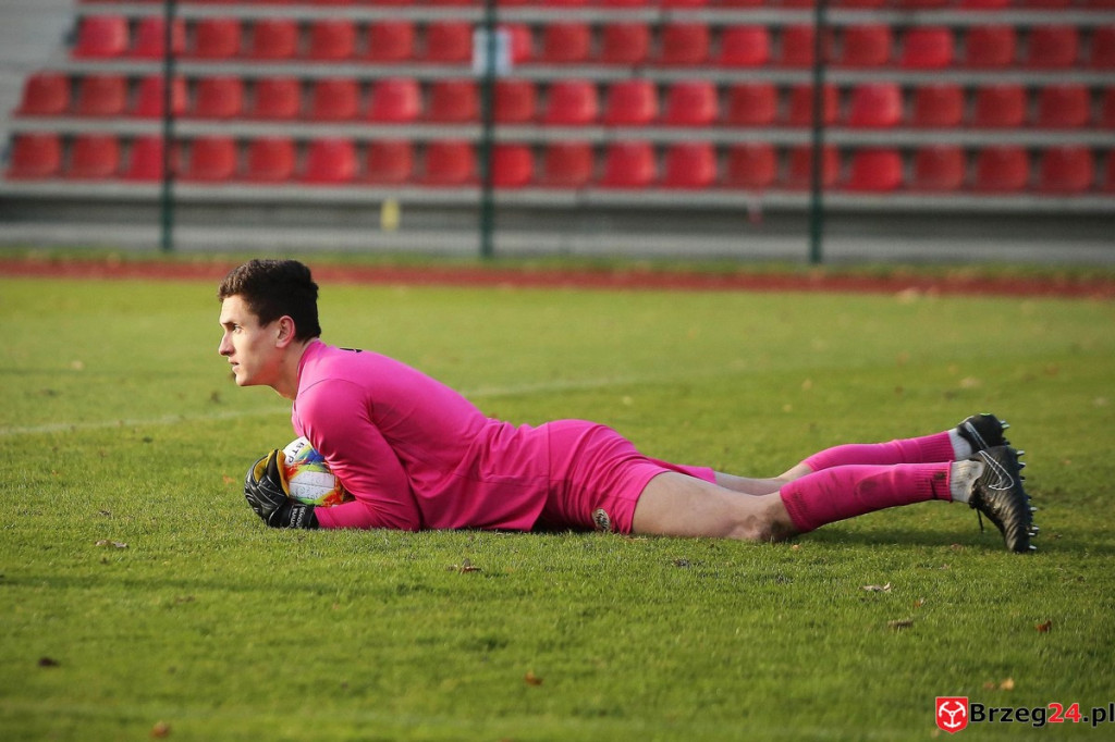 Stal Brzeg przełamała się pokonując rezerwy drużyny z ekstraklasy [GALERIA]