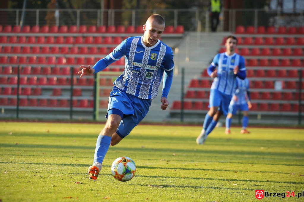 Stal Brzeg przełamała się pokonując rezerwy drużyny z ekstraklasy [GALERIA]